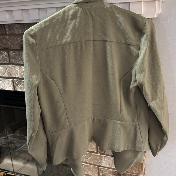 Maurices Green Blazer - Picture 3 of 3